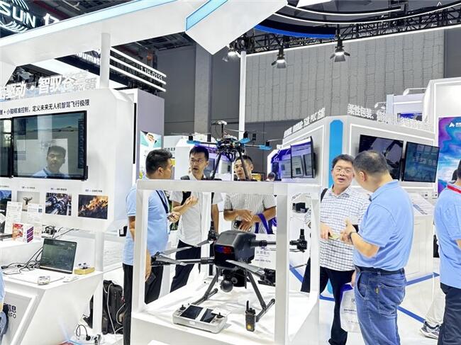 翼輝信息亮相第25屆上海工博會，引領工業智能化新浪潮